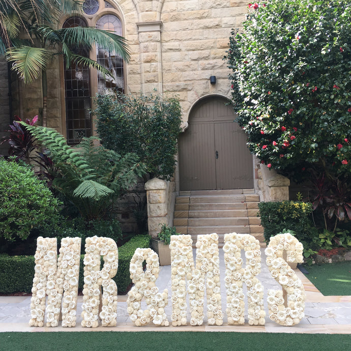 Mr & Mrs Wedding Sign